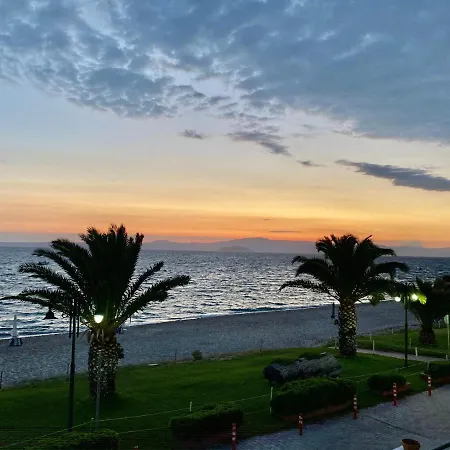 Holiday home Seafront Maisonette