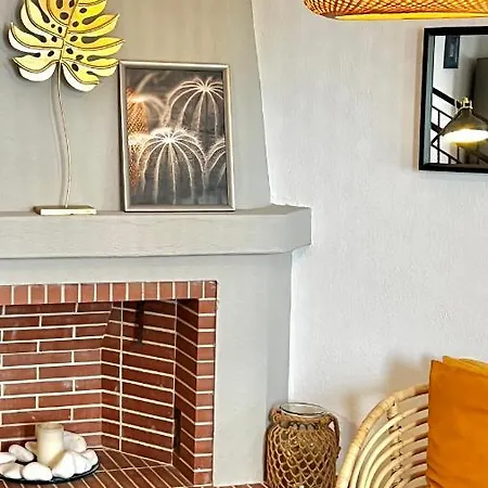 Seafront Maisonette