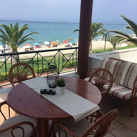Seafront Maisonette Pefkochori