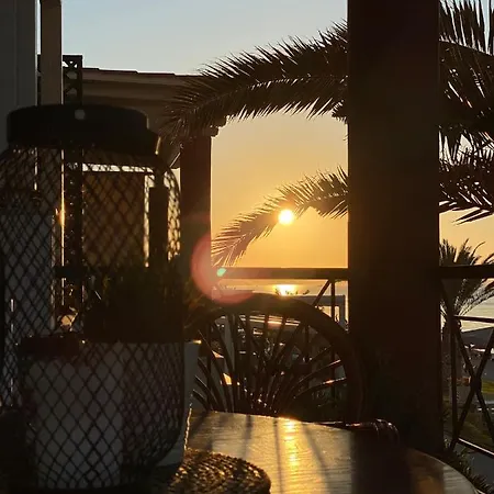 Seafront Maisonette *