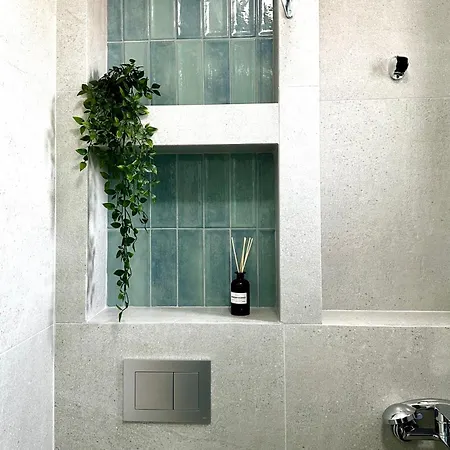 Seafront Maisonette بيت للعطل *