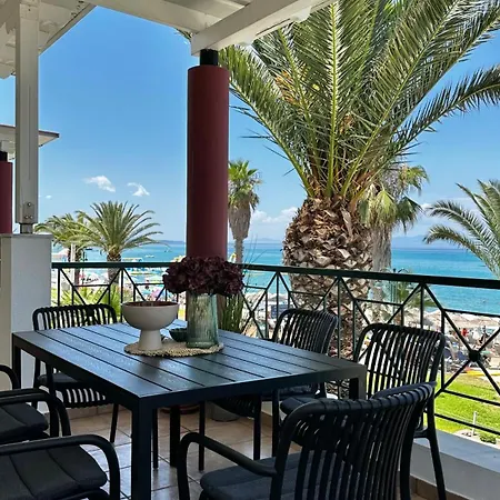 Seafront Maisonette بيفكوهوري