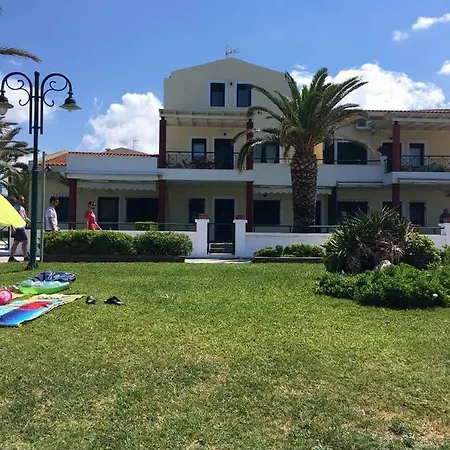 Seafront Maisonette Hébergement de vacances Pefkochori