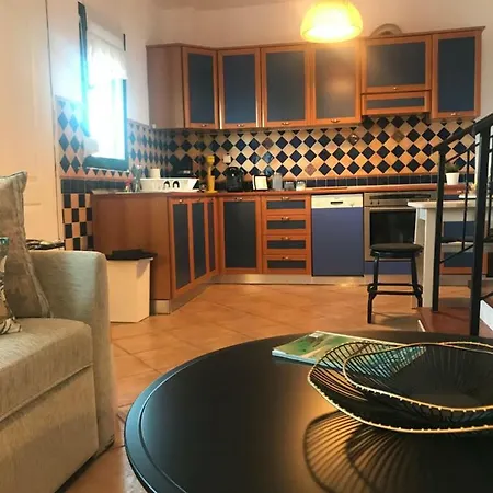 بيت للعطل Seafront Maisonette *