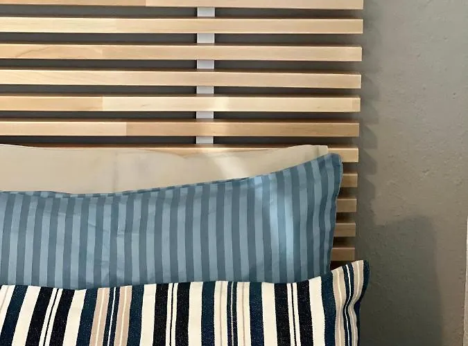 Seafront Maisonette 度假居 *