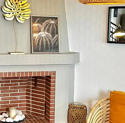 Seafront Maisonette